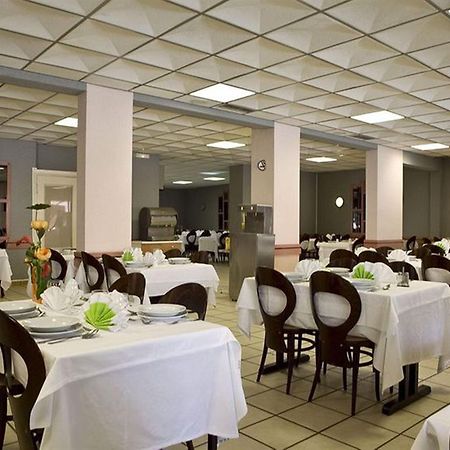 Hotel Alliance Lourdes Restaurant foto